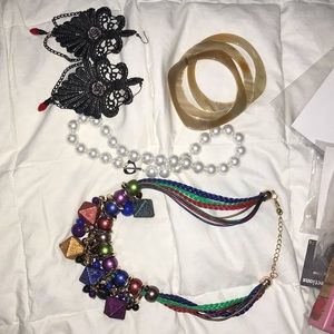 4 Types of Jewelry